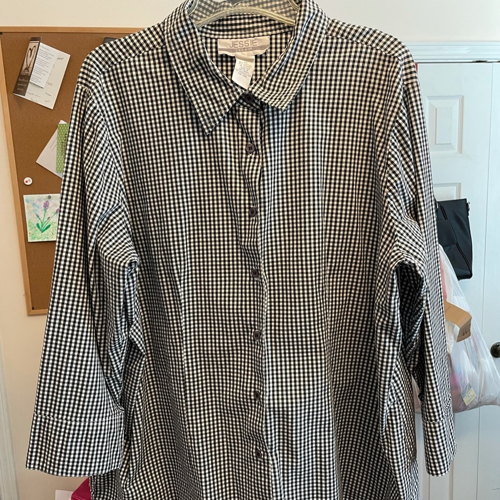 Poplin shirt in gingham.